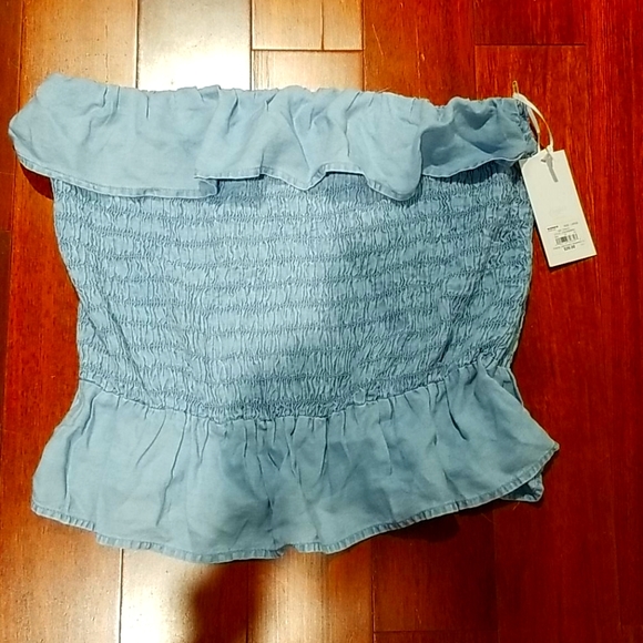 NWT strapless top